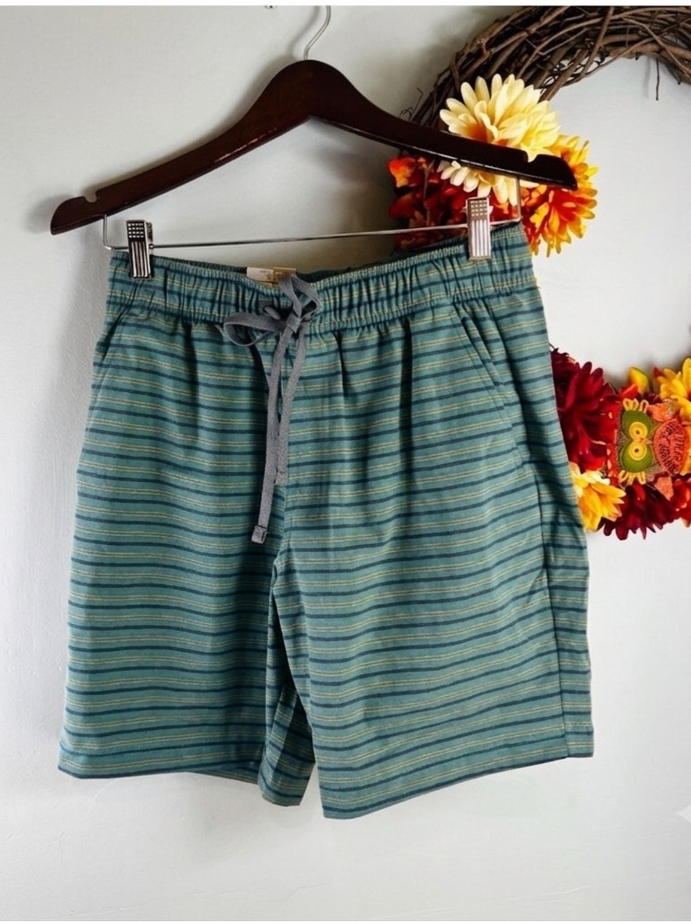 prAna Mens Metric E-Waist Swim Short SMALL / 8"L in Cove Stripe